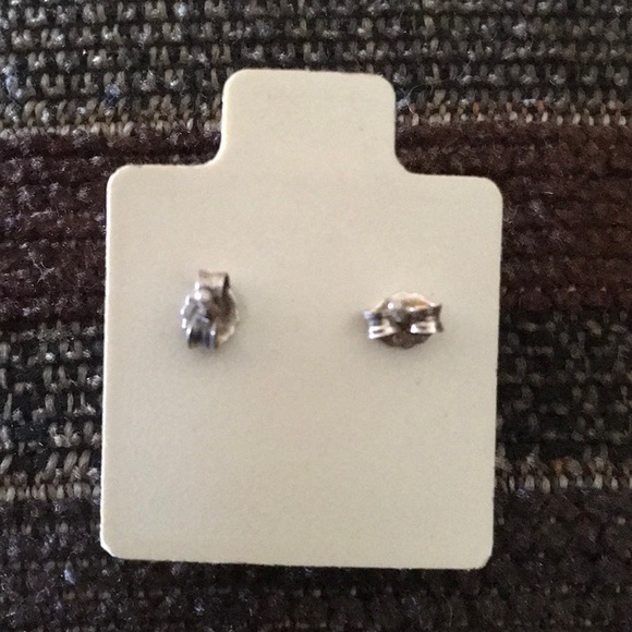 Sterling Silver Citrine Earrings. - Picture 2 of 4